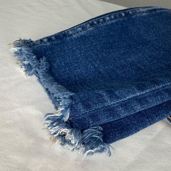 NWT Zara Kids Girls Ripped Skinny Jeans Raw Hem – Size 10 - Picture 4 of 14